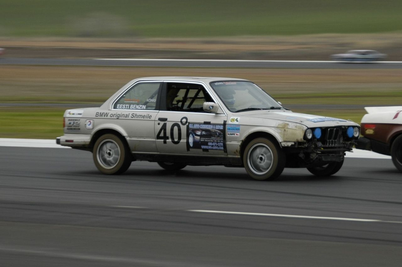 Illustration for article titled 24 Hours Of LeMons Arse Freeze-A-Palooza Über Gallery: The Bavarian Hordes